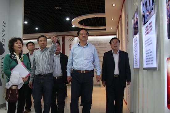 中國信息化推進聯盟 冶金和信息化專業委員會劉翠珍秘書長一行蒞臨公司參觀指導！